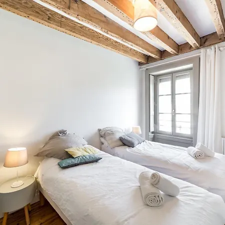 Authentic With An Exceptional View Ail Apartment *