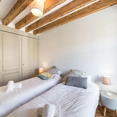 Authentic With An Exceptional View Ail *