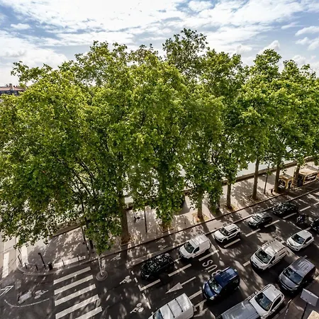 Authentic With An Exceptional View Ail Apartamento Lyon